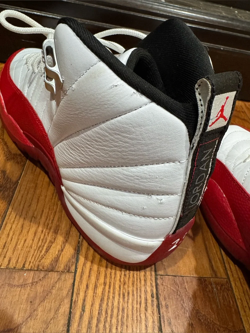 Jordan Men's Athletic Basketball Shoes in White and Red